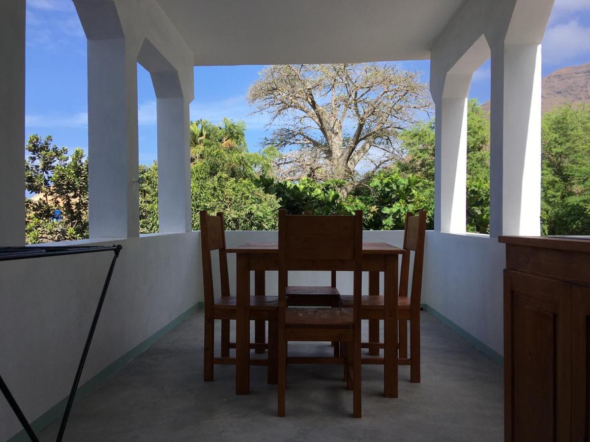 Bed and Breakfast Casa Baobab Seladinha Экстерьер фото