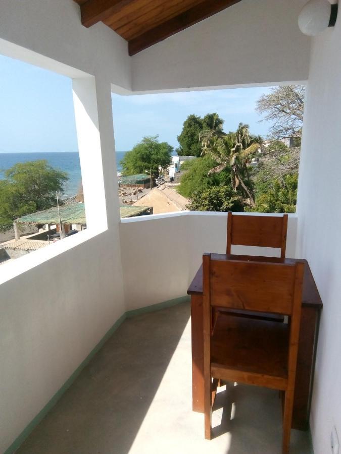 Bed and Breakfast Casa Baobab Seladinha Экстерьер фото